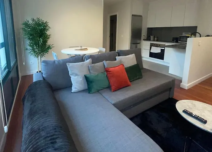 Ybh Colmeiro Laforet 18 *